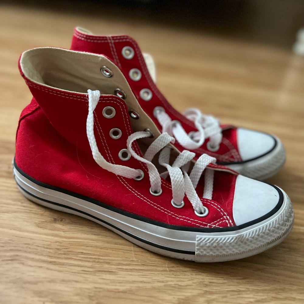 Red converse